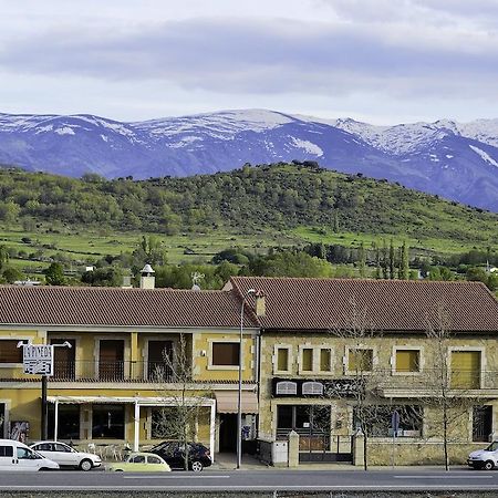 Hostal Restaurante La Pineda El Barco de Ávila Dış mekan fotoğraf