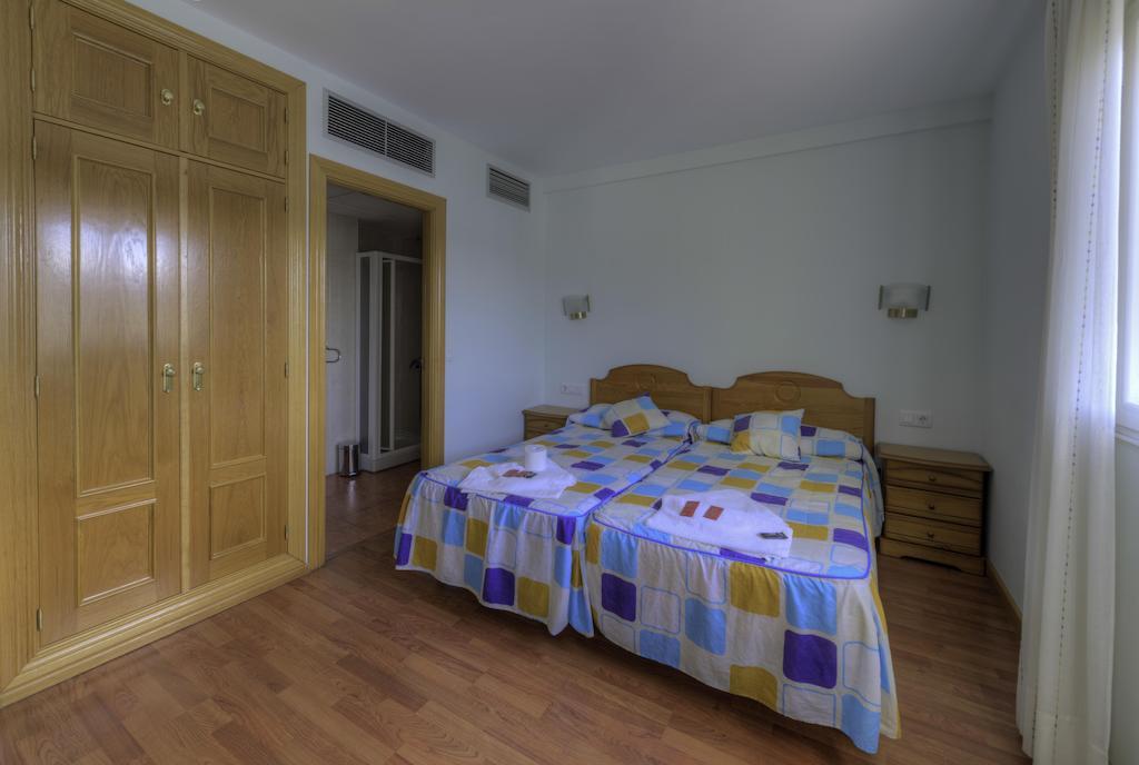 Hostal Restaurante La Pineda El Barco de Ávila Oda fotoğraf